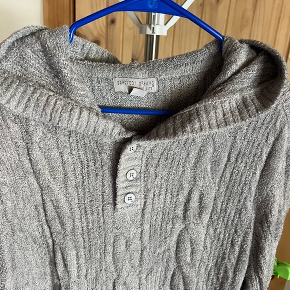 Sweater By Barefoot Dreams In Grey, Size:S